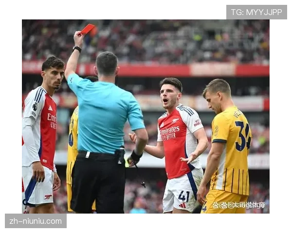 VAR多次介入判罚，英超裁判执法标准引讨论